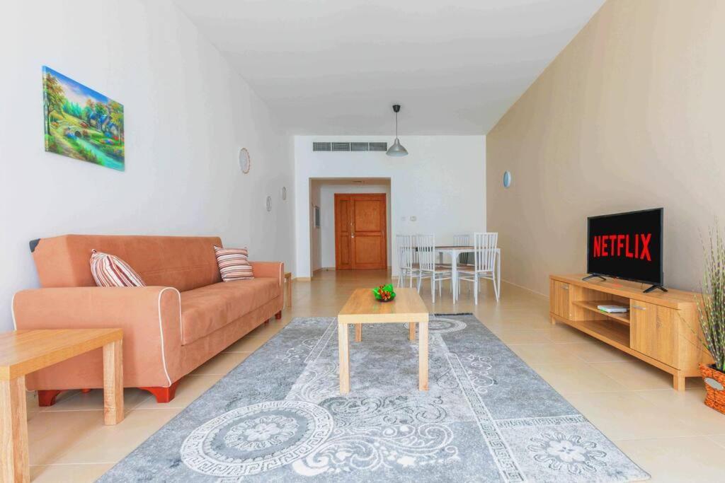 Best 2 Bedroom Apartment Beach Front Abu Dabi Exterior foto